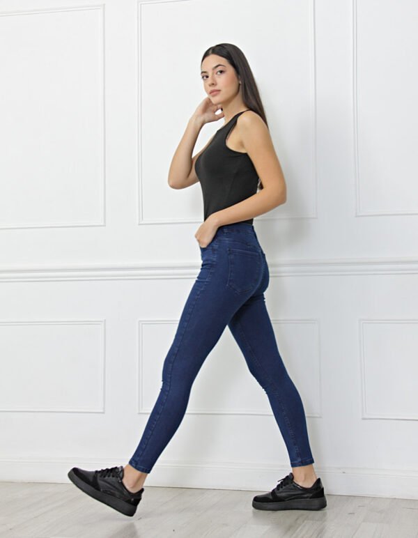SKINNY MARIN - Imagen 2