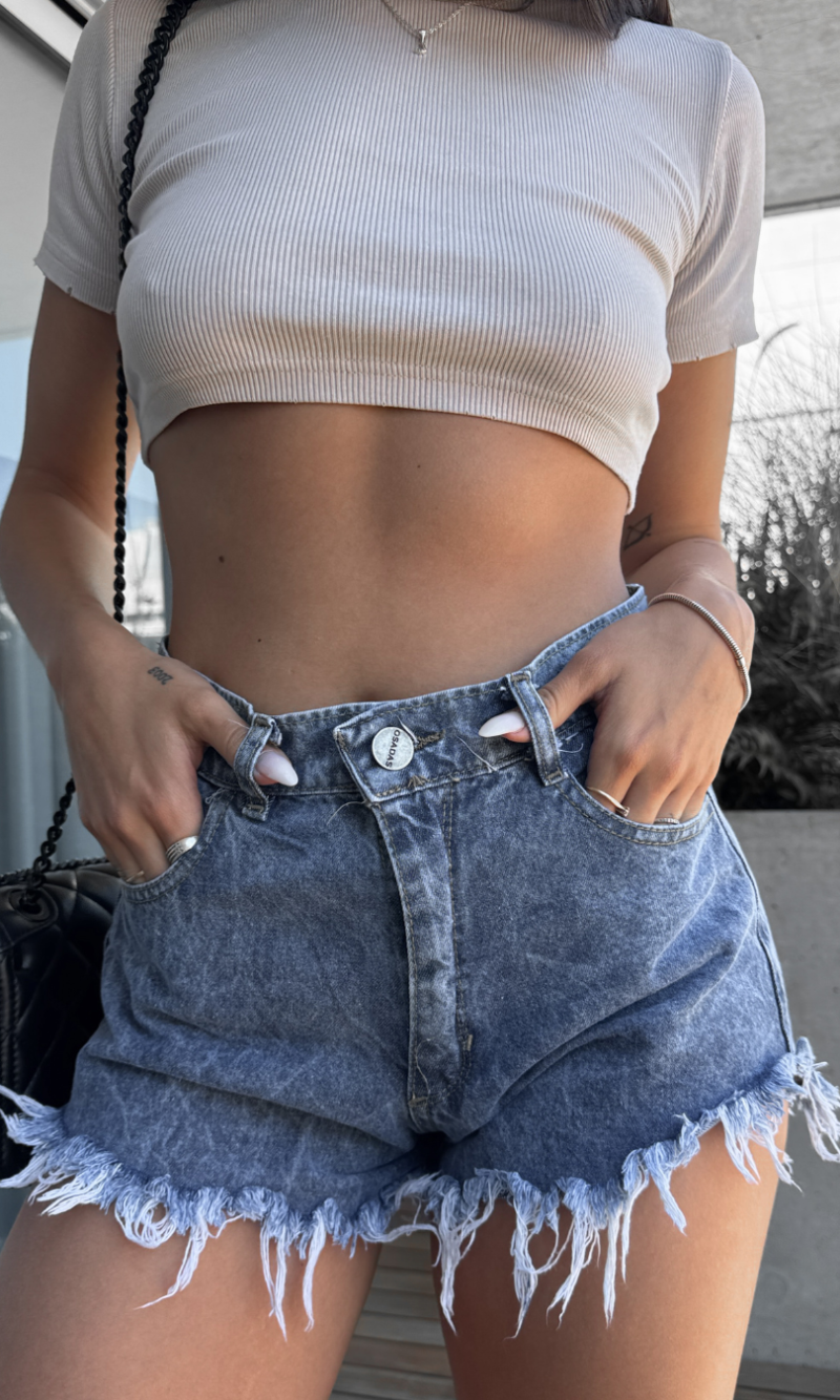 Short Bruma